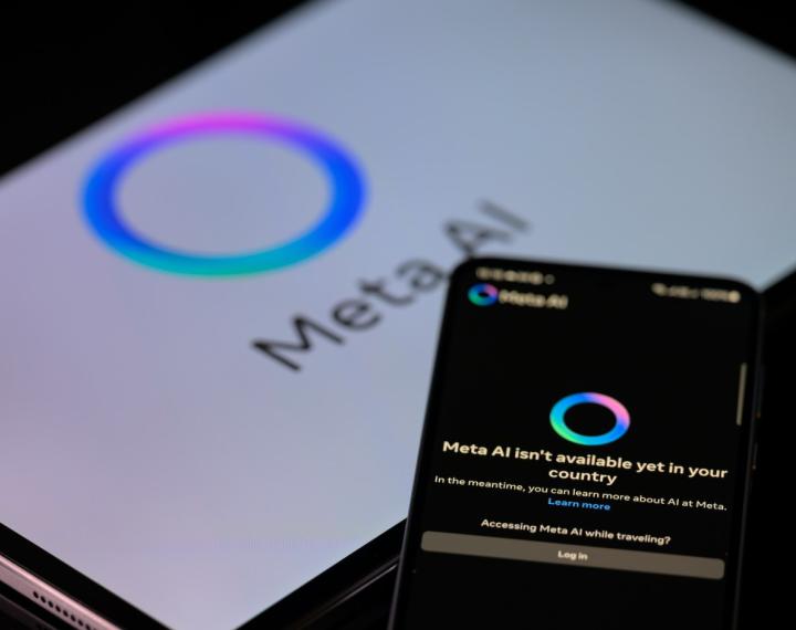 Facebook is asking to use Meta AI on photos in your camera roll you haven’t yet shared