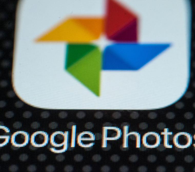 Google Photos merges classic search with AI to speed up results